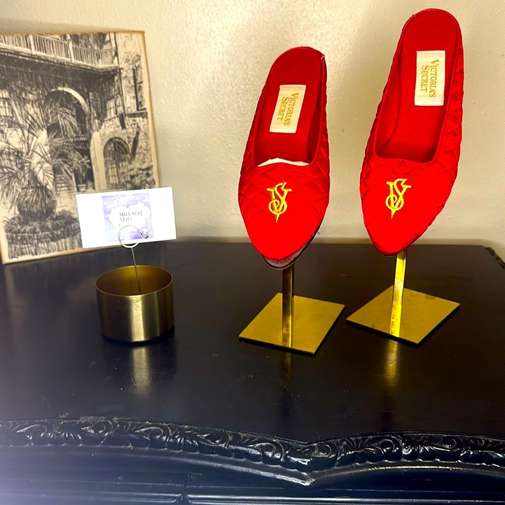 Red ☎️ Victoria Secret Slippers 🥿 Vintage